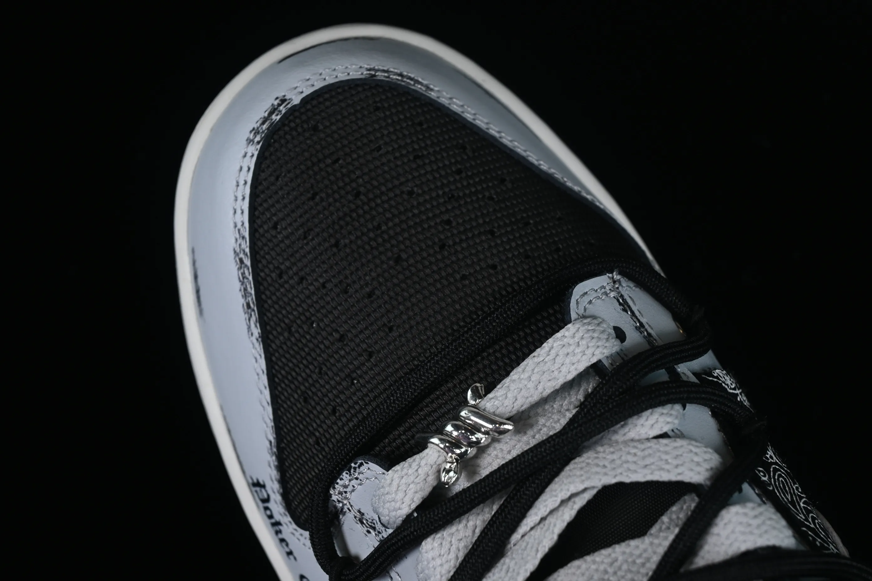 All Categories Nk SB Dunk Series Nk SB Dunk Low Low-top sneakers Nk Dunk Low Sanci Lab Dark Poker Old Dirty Shoes Premium Gray Cashew Pattern SB Strap Low-top Casual Shoes DM0108-001